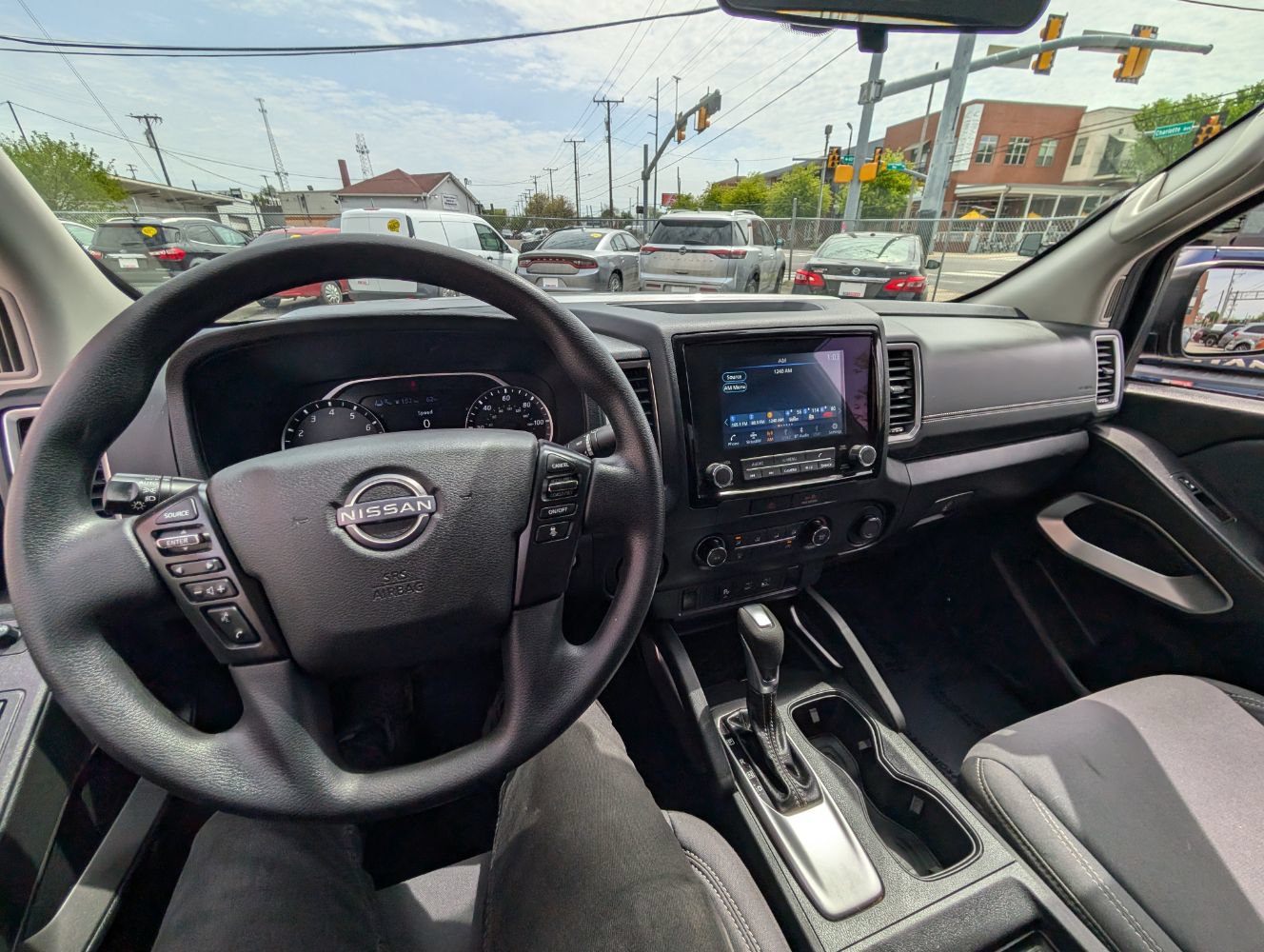 Used 2022 Nissan Frontier SV w/ Technology Package RWD image 21