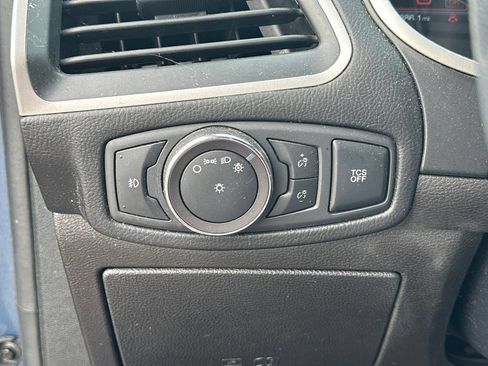 Used 2019 Ford Edge SEL w/ Equipment Group 201A FWD image 17