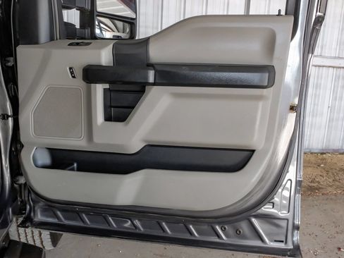 Used 2020 Ford F250 XL w/ STX Appearance Package AWD/4WD image 45
