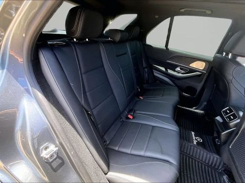 Used 2025 Mercedes-Benz GLE 450 4MATIC image 29