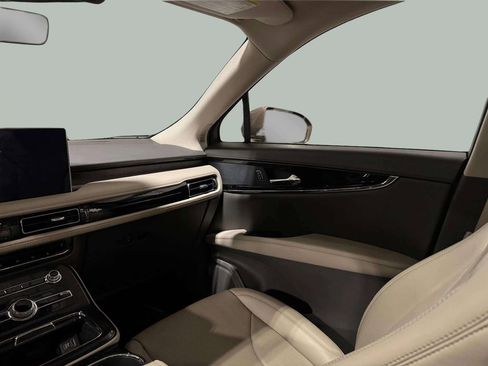 Certified 2022 Lincoln Nautilus Reserve AWD/4WD image 23