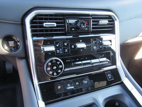 New 2026 Nissan Armada Platinum image 18