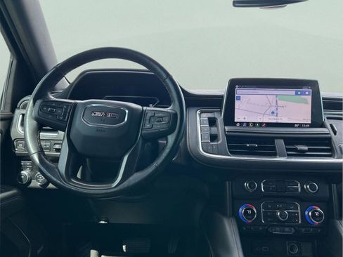 Used 2021 GMC Yukon XL AT4 w/ AT4 Premium Package image 21
