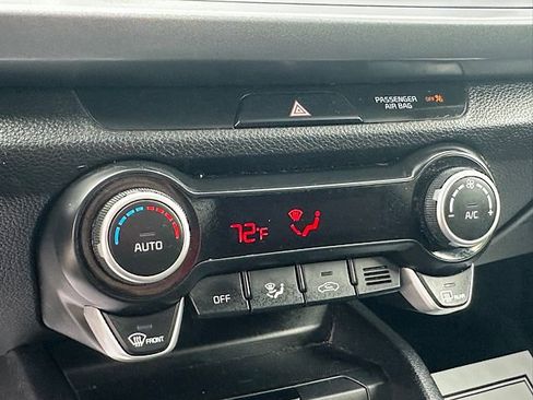 Used 2023 Kia Rio S w/ Technology Package image 26