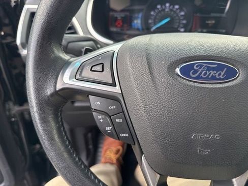 Used 2015 Ford Edge Titanium image 28