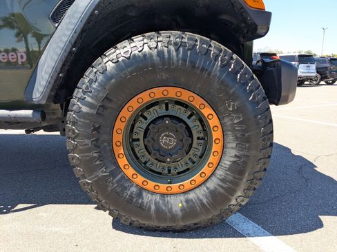 Used 2022 Jeep Gladiator Mojave image 10