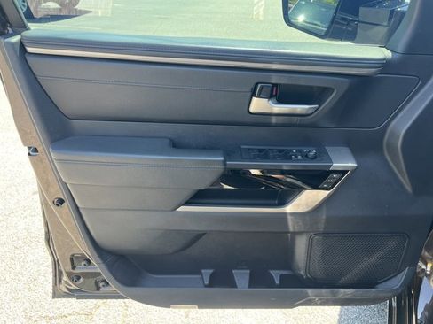 Used 2023 Toyota Tundra Limited AWD/4WD image 11