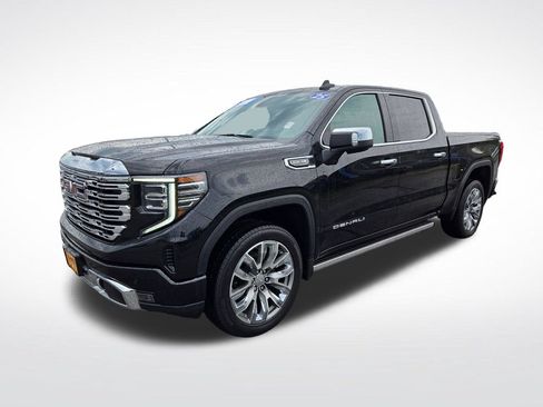 Used 2025 GMC Sierra 1500 Denali w/ Denali Reserve Package AWD/4WD image 10