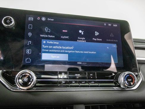 Used 2024 GMC Canyon Elevation image 26