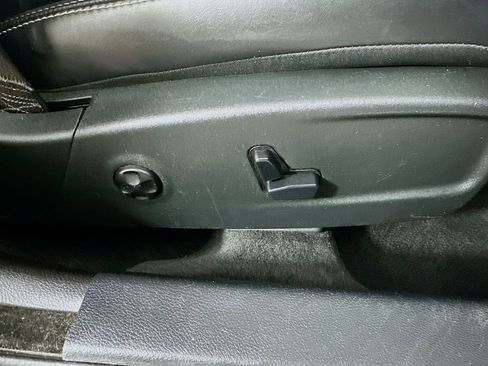 Used 2013 Dodge Charger SE w/ Leather Interior Group RWD image 22