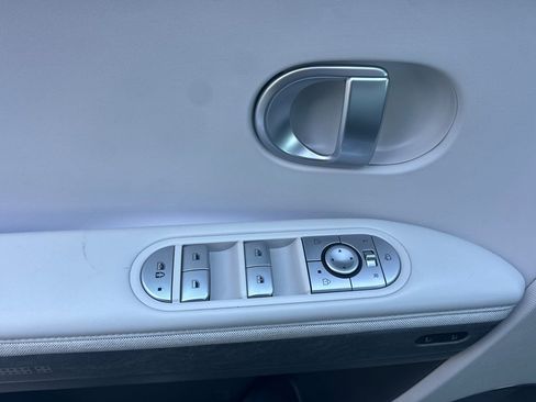 Used 2024 Hyundai Ioniq 5 Limited image 11