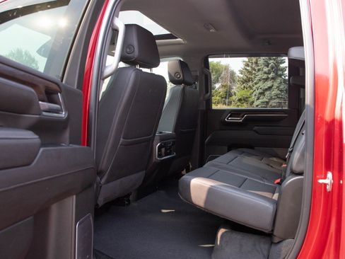 Used 2024 GMC Sierra 2500 SLT w/ SLT Convenience Package AWD/4WD image 21
