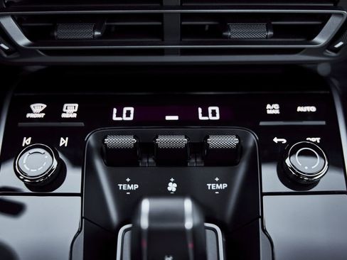 Used 2023 Porsche 911 Turbo S image 67