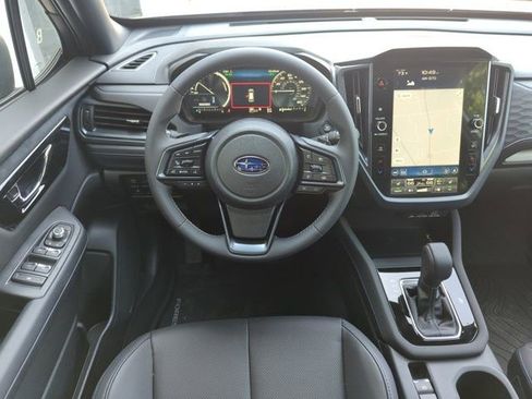 Used 2025 Subaru Forester Limited image 18
