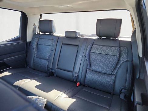 Used 2023 Toyota Tundra Limited AWD/4WD image 14