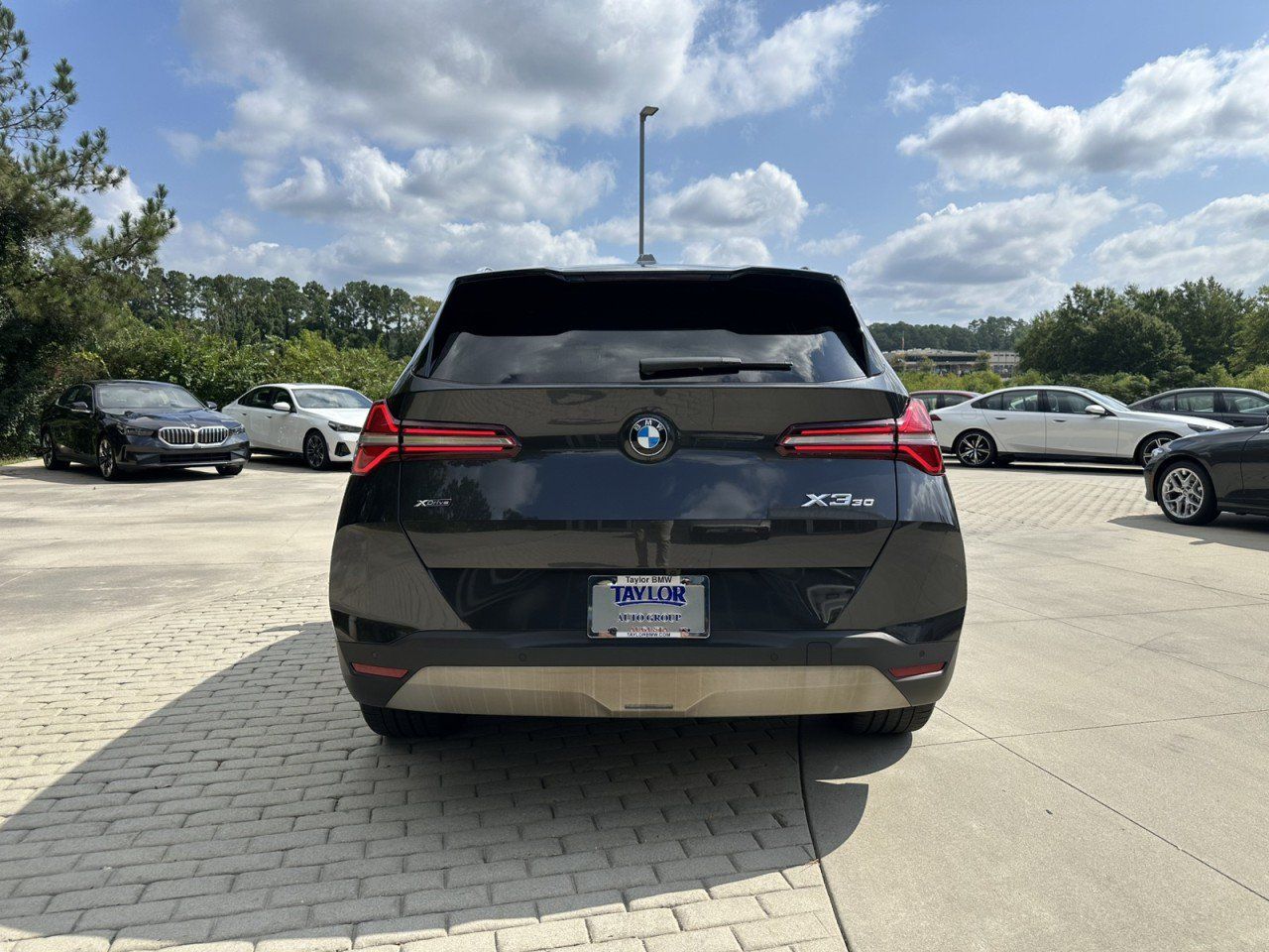 Used 2025 BMW X3 xDrive30i w/ Convenience Package AWD/4WD image 15