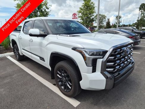 Used 2024 Toyota Tundra Platinum AWD/4WD image 3