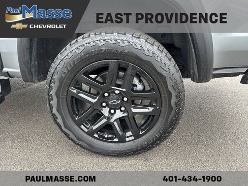 Certified 2024 Chevrolet Colorado Trail Boss w/ Technology Package AWD/4WD image 8