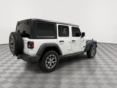 Used 2024 Jeep Wrangler Unlimited Sport AWD/4WD image 11