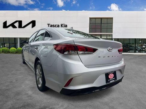 Used 2018 Hyundai Sonata SEL w/ Tech Package 04 FWD image 6