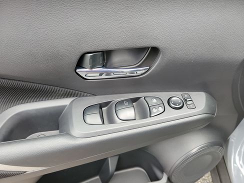 Used 2024 Nissan Kicks SV w/ Interior Electronics Package FWD image 24