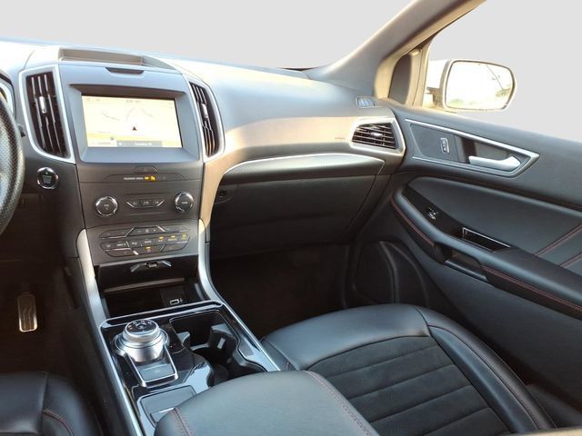 Used 2020 Ford Edge ST-Line FWD image 30