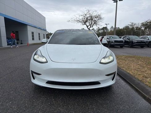 Used 2023 Tesla Model 3 Standard Range image 2