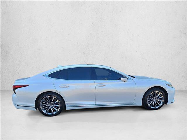 Used 2023 Lexus LS 500 w/ Accessory Package (Z1) RWD image 4