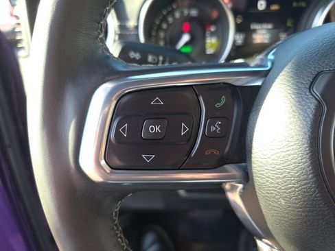 Used 2023 Jeep Wrangler Unlimited Sahara w/ Cold Weather Group image 17