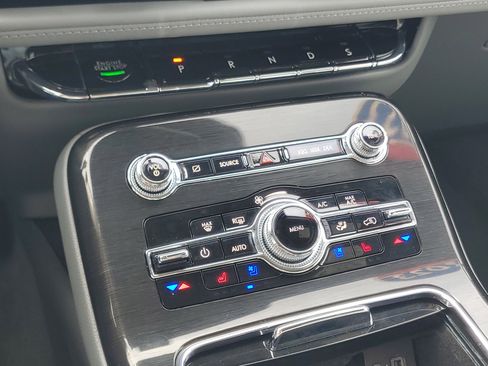 Certified 2023 Lincoln Nautilus Reserve AWD/4WD image 18