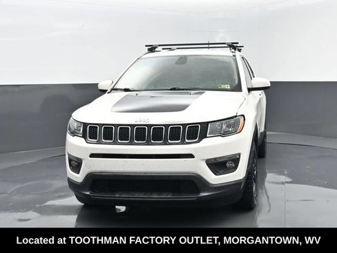 Used 2017 Jeep Compass Latitude AWD/4WD image 21