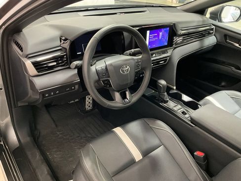 Used 2026 Toyota Camry SE FWD image 14