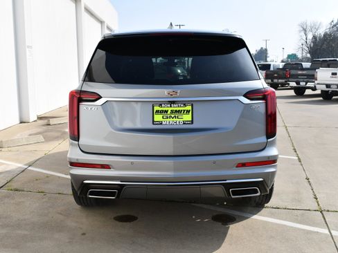 Used 2025 Cadillac XT6 Premium Luxury image 7