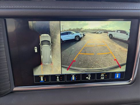 Used 2022 GMC Yukon Denali image 22