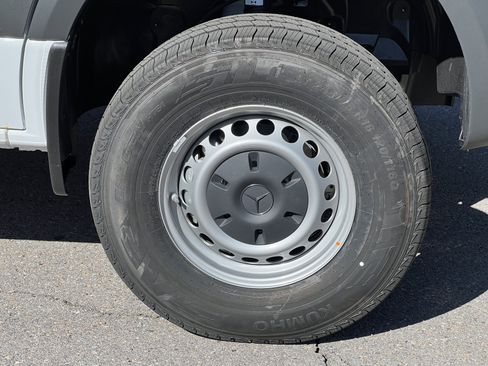 New 2025 Mercedes-Benz Sprinter 2500 image 15