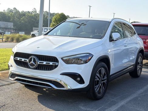 Used 2026 Mercedes-Benz GLA 250 4MATIC image 3