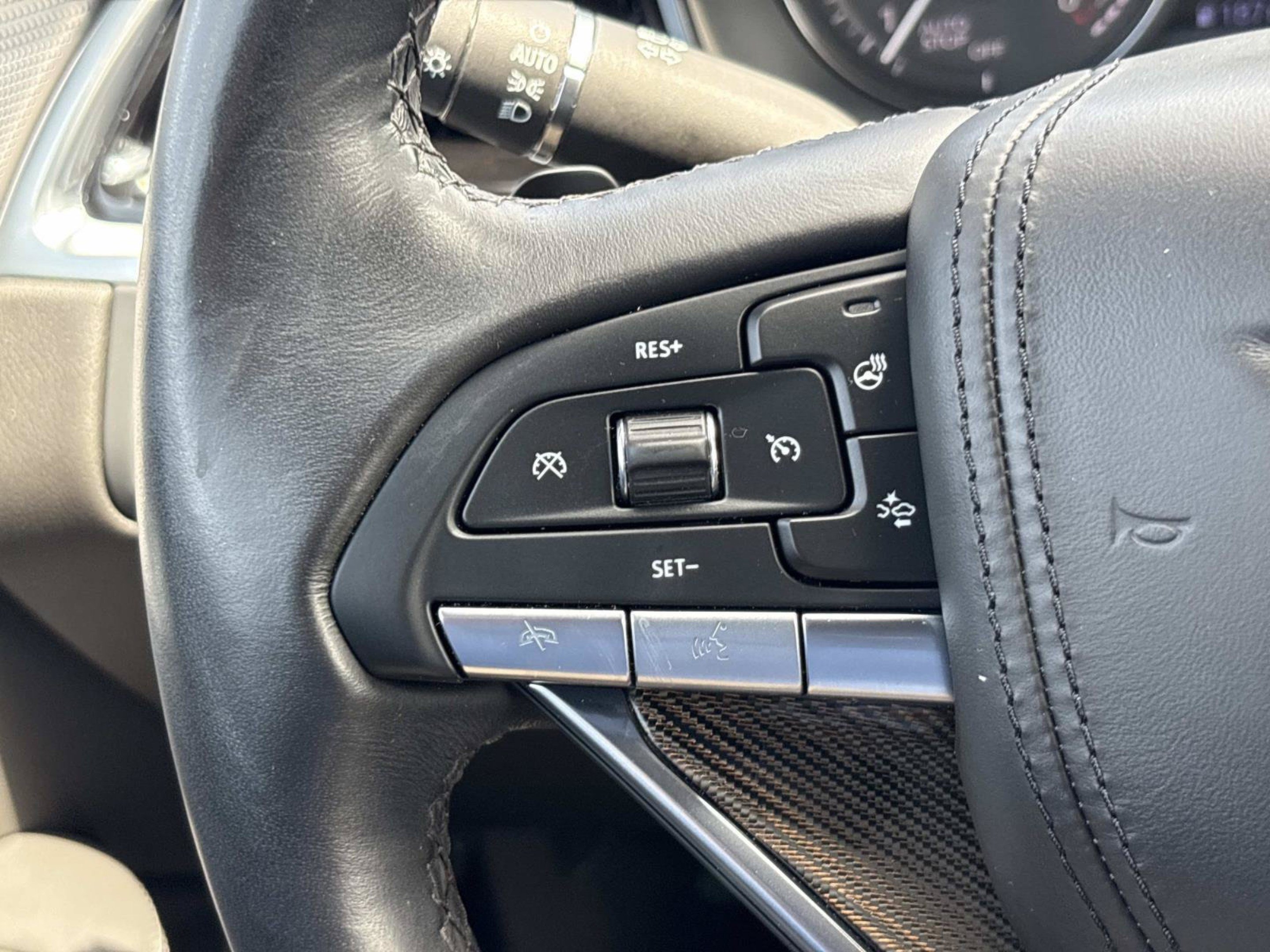 Used 2023 Cadillac XT6 Premium Luxury w/ Platinum Package FWD image 29