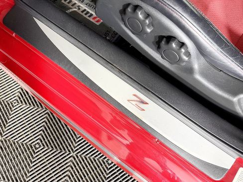 Used 2016 Nissan 370Z NISMO RWD image 37