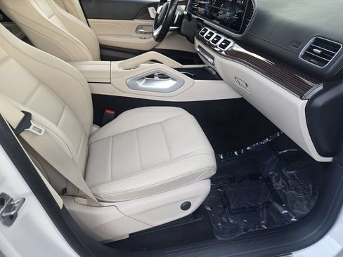 Used 2023 Mercedes-Benz GLS 450 4MATIC w/ AMG Line Exterior image 16