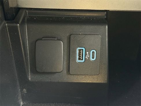 Used 2021 Ford Explorer 2WD w/ Class III Trailer Tow Package image 21