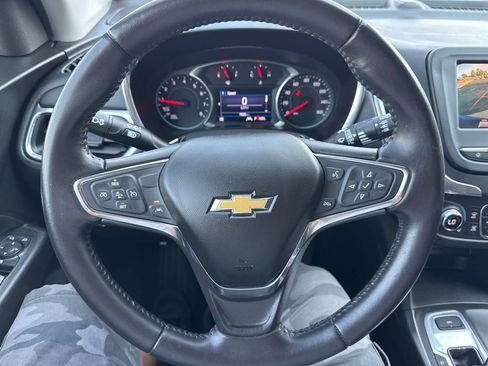 Used 2020 Chevrolet Equinox LT AWD/4WD image 32