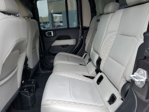 Certified 2021 Jeep Gladiator Overland image 27