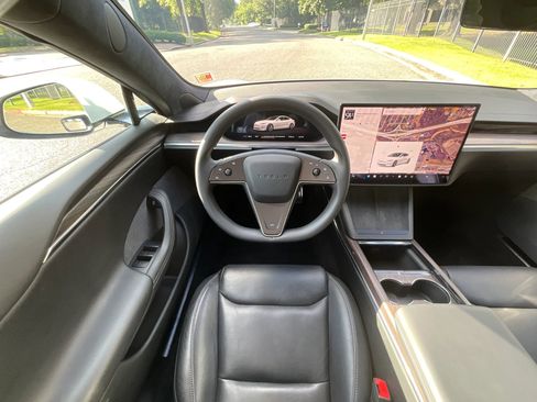 Used 2021 Tesla Model S Plaid AWD/4WD image 18