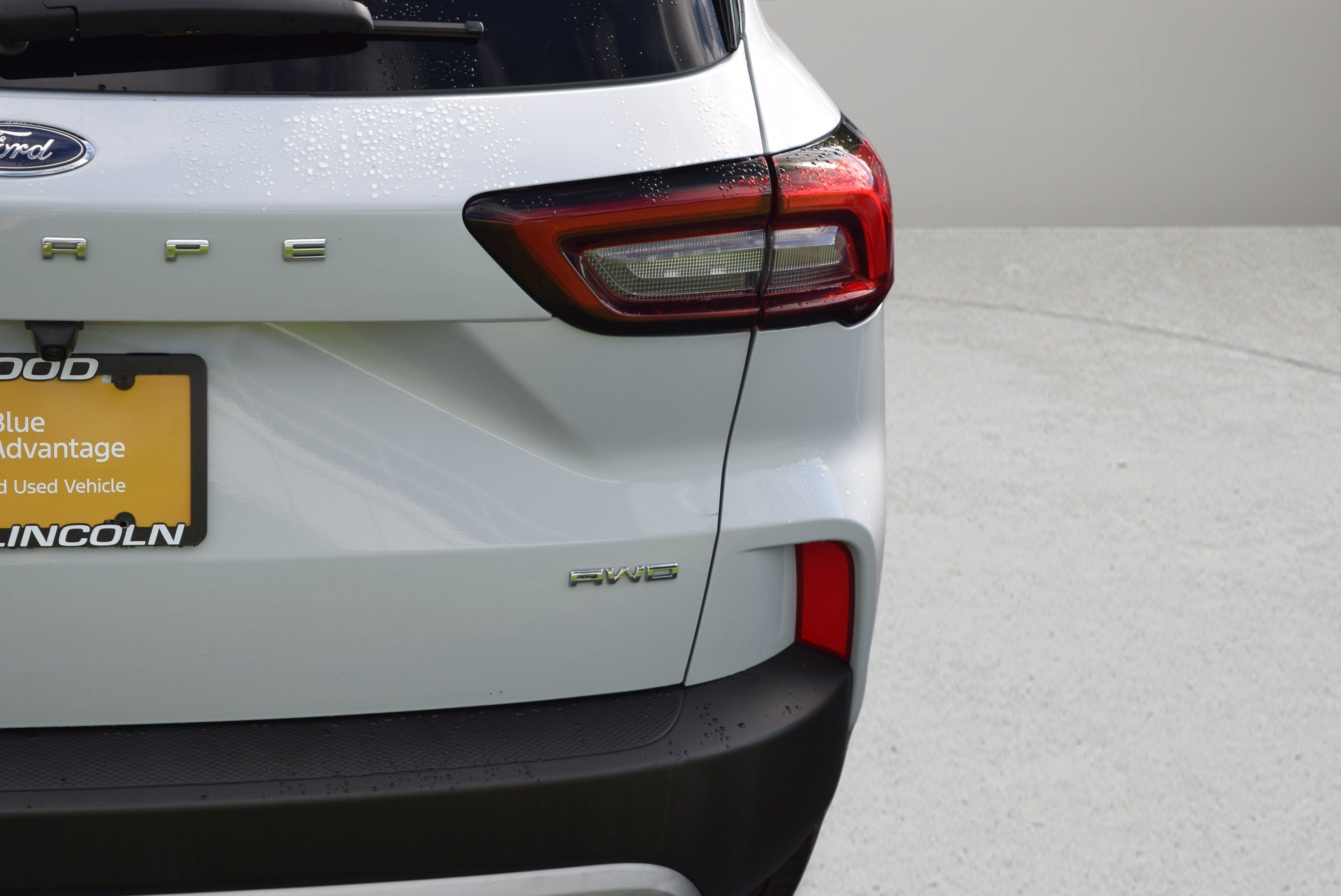 Used 2025 Ford Escape Active AWD/4WD image 6