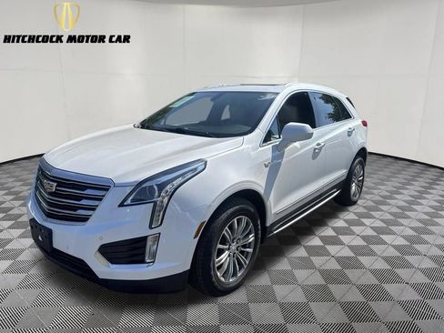 Used 2017 Cadillac XT5 Luxury AWD/4WD image 1