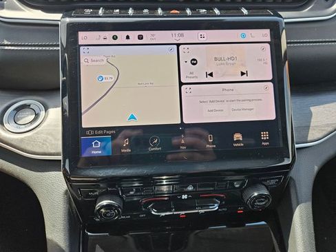 Used 2023 Jeep Grand Cherokee L Limited image 18