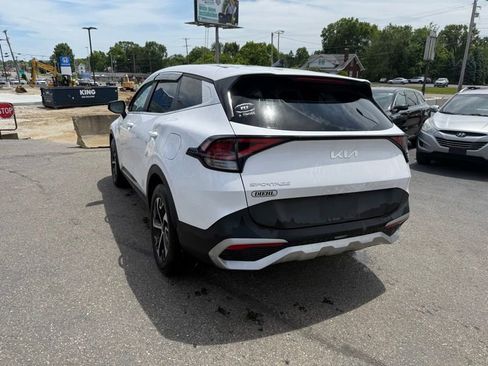 Certified 2024 Kia Sportage EX FWD image 6