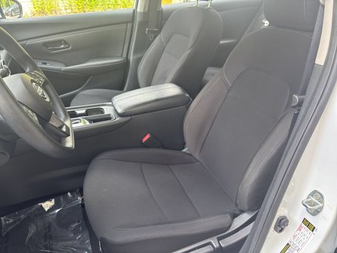 Used 2025 Nissan Sentra S FWD image 30