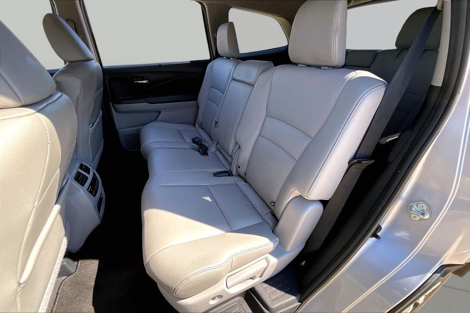 Used 2019 Honda Pilot Touring image 21