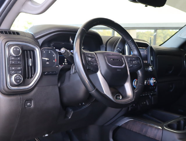 Used 2023 GMC Sierra 2500 Denali w/ Denali Ultimate Package AWD/4WD image 18